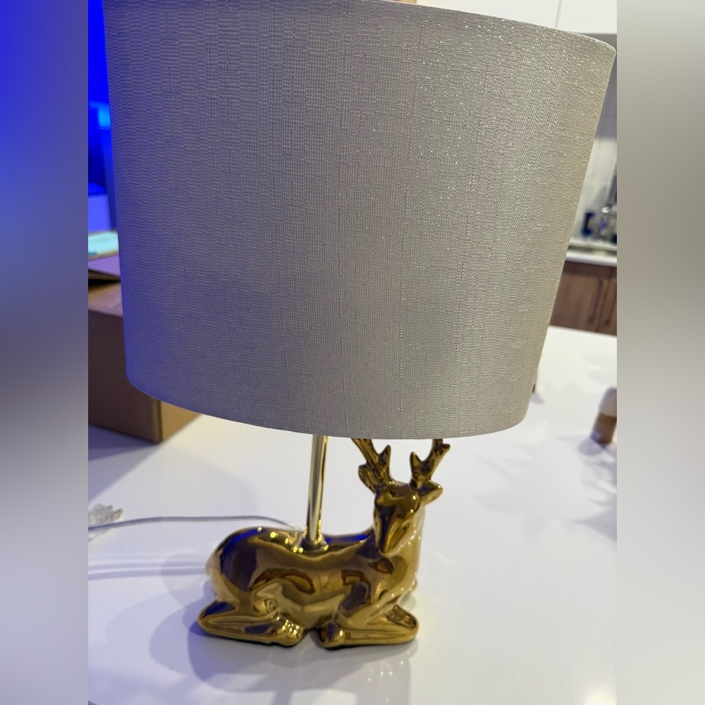 Home Interiors Gold Reindeer Lantern - Picture 3 of 3